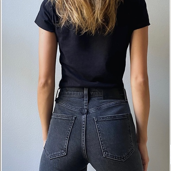 Aritzia Denim Forum The Yoko Exposed Button High Rise straight leg crop jeans - Picture 10 of 10